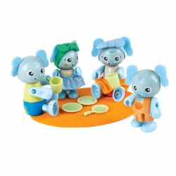 Hape E3527 toy playset (Hape elephant family toy figure)